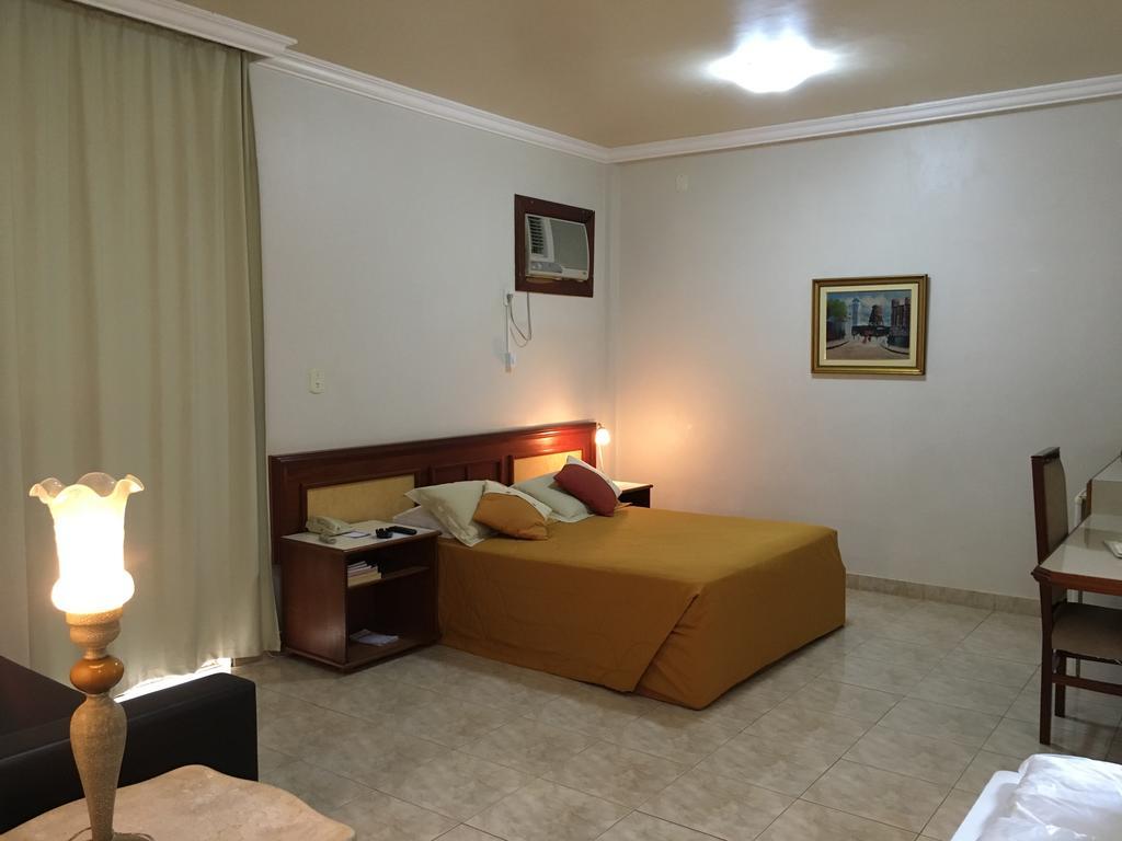 Tamareiras Park Hotel Убераба Екстер'єр фото