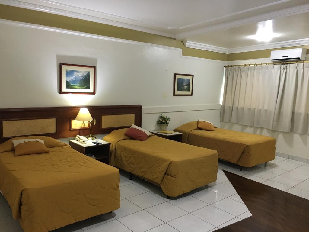 Tamareiras Park Hotel Убераба Екстер'єр фото