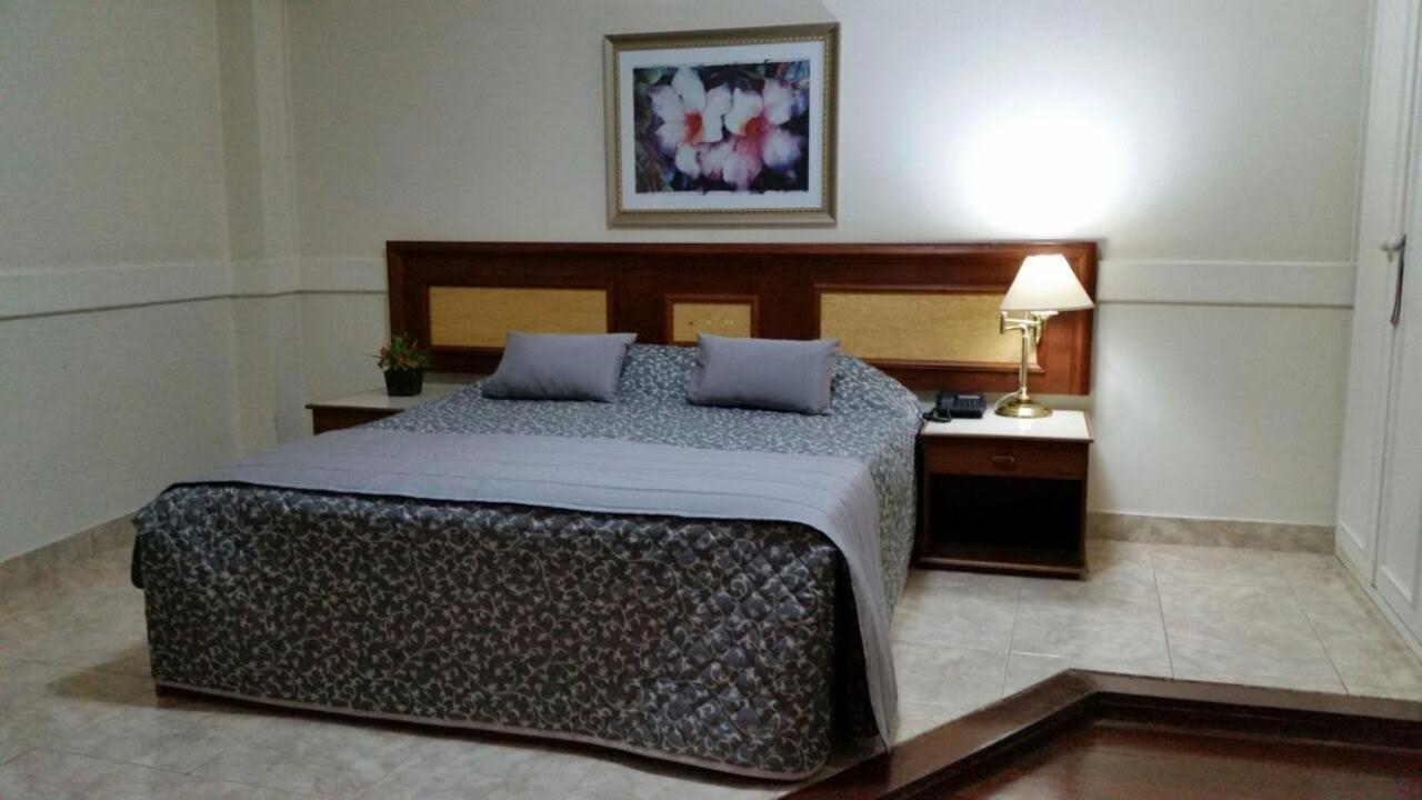Tamareiras Park Hotel Убераба Екстер'єр фото